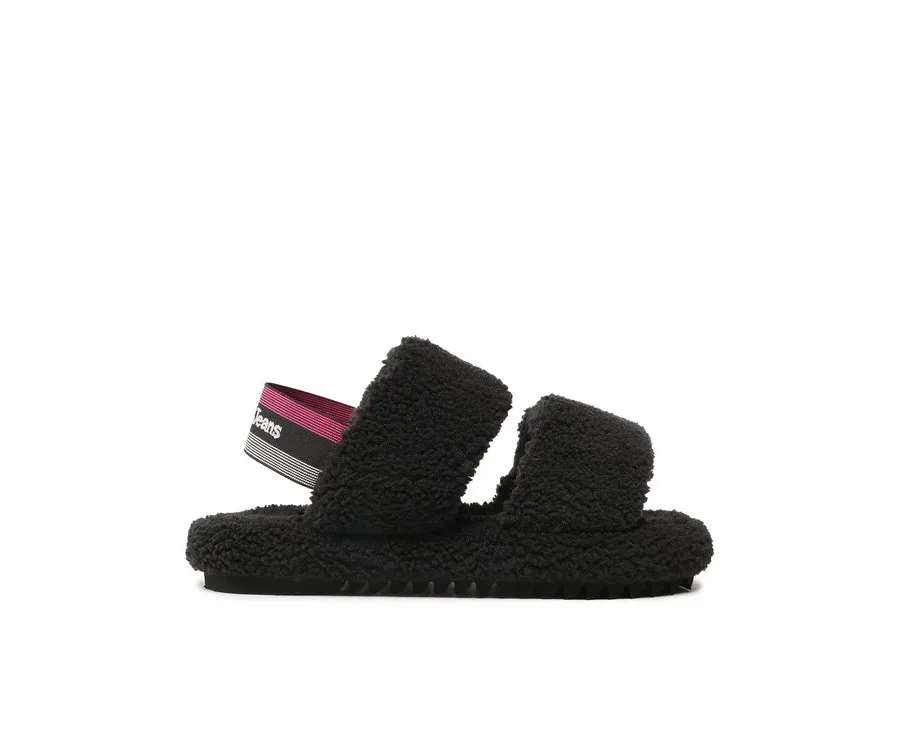 obrazek 1 Tommy Jeans Kapcie Tj Winter Sandal 2D EN0EN02031 Czarny