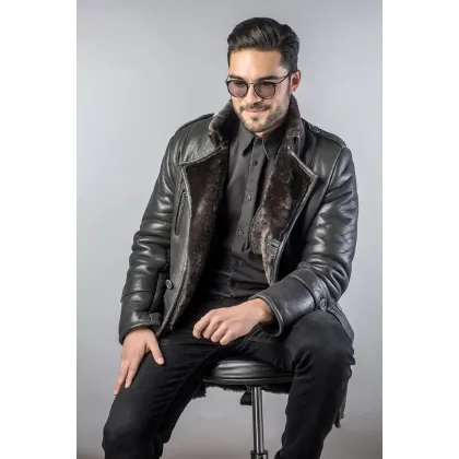 Picture Long elegant men's coat made of lambskin - A&A VEsa