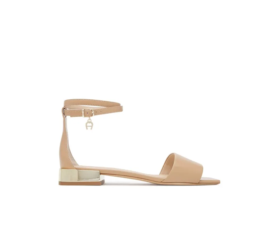 obrazek 1 Aigner Sandały Fashion Saskia 6A 1251060 Brązowy