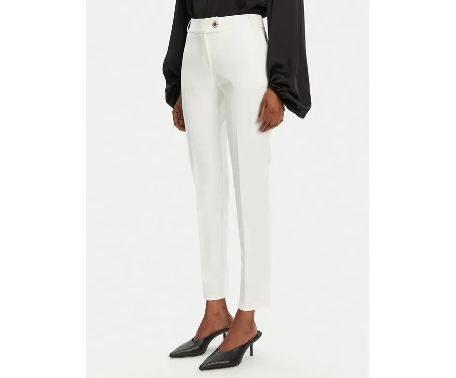 obrazek 1 Rinascimento Spodnie materiałowe CFC0122741003 Biały Regular Fit