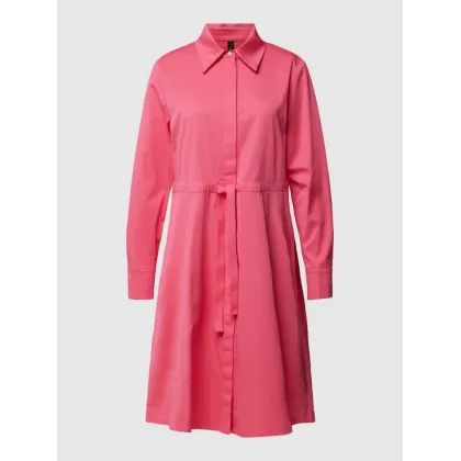 Zdjęcie Sukienka o długości do kolan z wykładanym kołnierzem