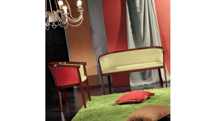 obrazek 1 Gustowna mała sofa z litego drewna prosto z Włoch - Fratelli Mirandola