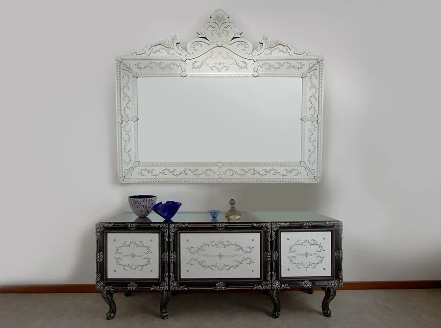 obrazek 1 Niepowtarzalne meble w stylu weneckim z pokryciem ze szlifowanego kryształu