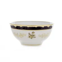 Picture A beautifully decorated porcelain bowl