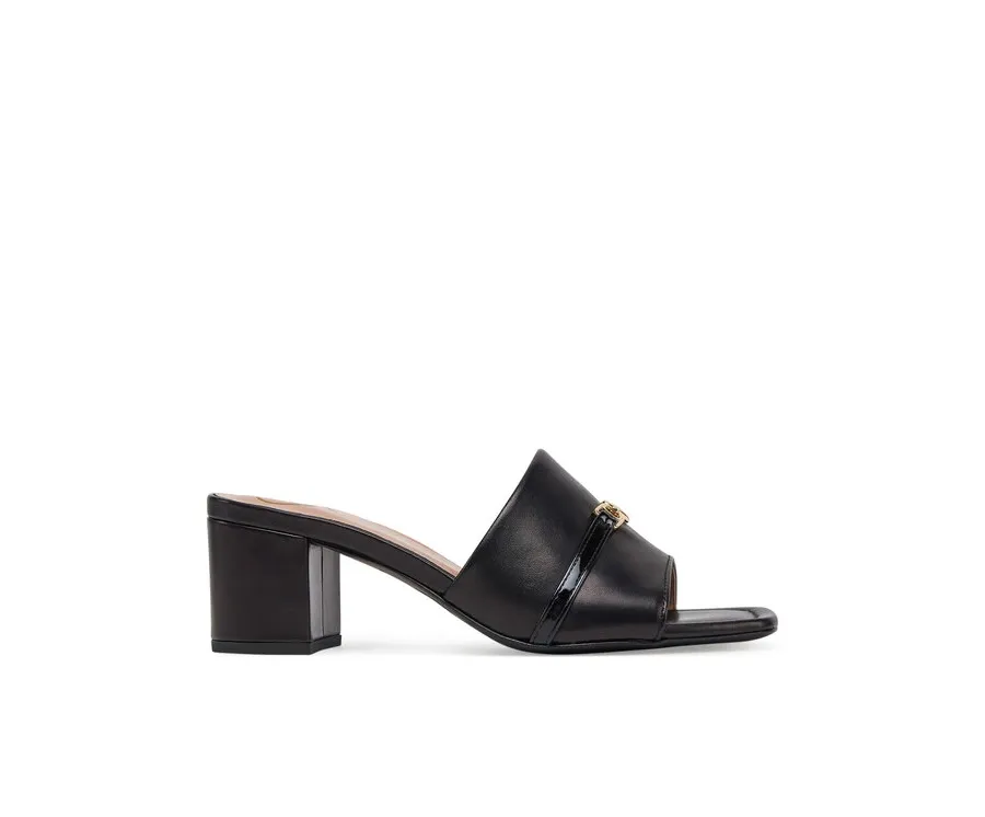 obrazek 1 LOVE MOSCHINO Klapki JA28075G1MIA400A Czarny