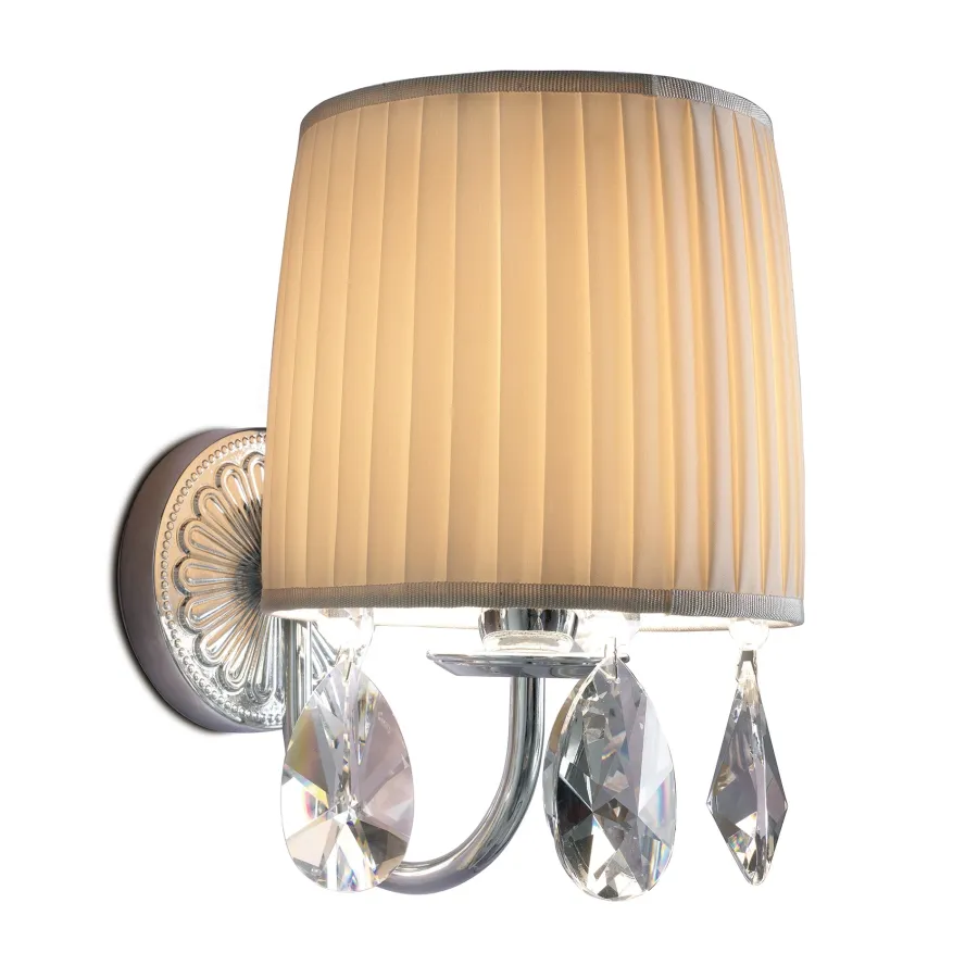 obrazek 1 Piękna lampa ścienna Giotto Strass do stylowej łazienki – 3SC