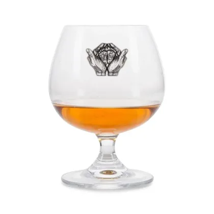 Zdjęcie Prezent dla nowych rodziców - kieliszek do brandy z cynowym emblematem przedstawiającym dziecięce stopy