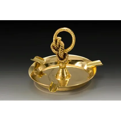 Picture A unique bronze ashtray