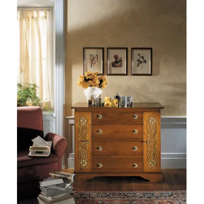 Zdjęcie Ekskluzywna włoska dwudrzwiowa komoda z czterema szufladami z litego drewna