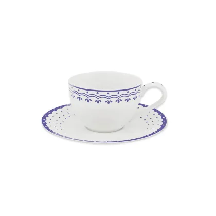 Zdjęcie Porcelanowa filiżanka ze spodkiem zdobiona delikatnym niebieskim motywem z kolekcji HyggeLine – Leander