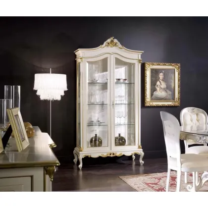 Zdjęcie Ponadczasowa drewniana witryna Regency