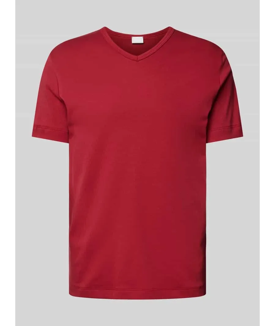 obrazek 1 T-shirt z dekoltem w serek