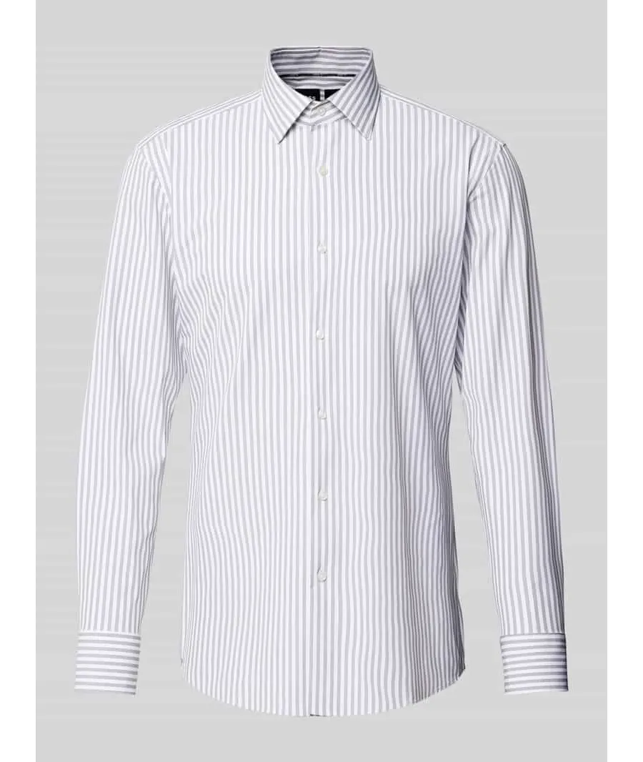 obrazek 1 Koszula biznesowa o kroju slim fit z kołnierzykiem typu kent model ‘Hank’