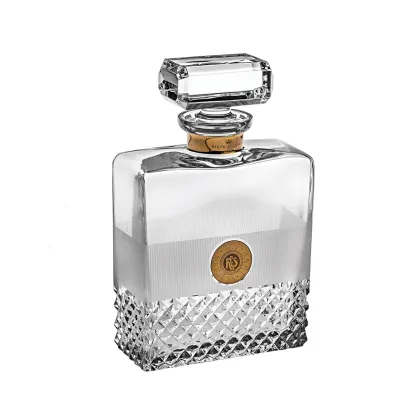 Zdjęcie Współczesna kryształowa karafka do alkoholu My Rare Spirits o nowoczesnym kształcie - Vista Alegre