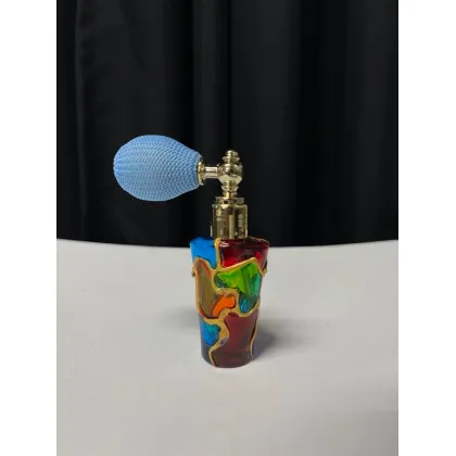 Picture Luxurious women's perfume atomizer