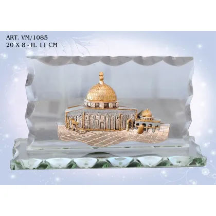 Zdjęcie Piękna figurka przLuksusowe dekoracje włoskiedstawiajaca kopułę na skale