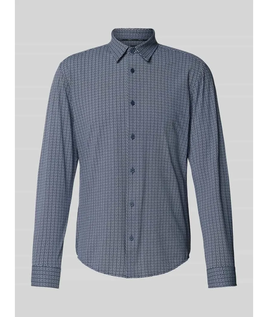 obrazek 1 Koszula casualowa o kroju slim fit z kołnierzykiem typu kent model ‘Roan’