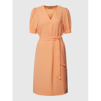 Zdjęcie Sukienka o długości do kolan z dekoltem w serek