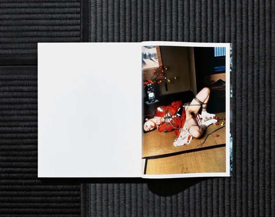 obrazek 11 Książka Nobuyoshi Araki. Bondage - Taschen