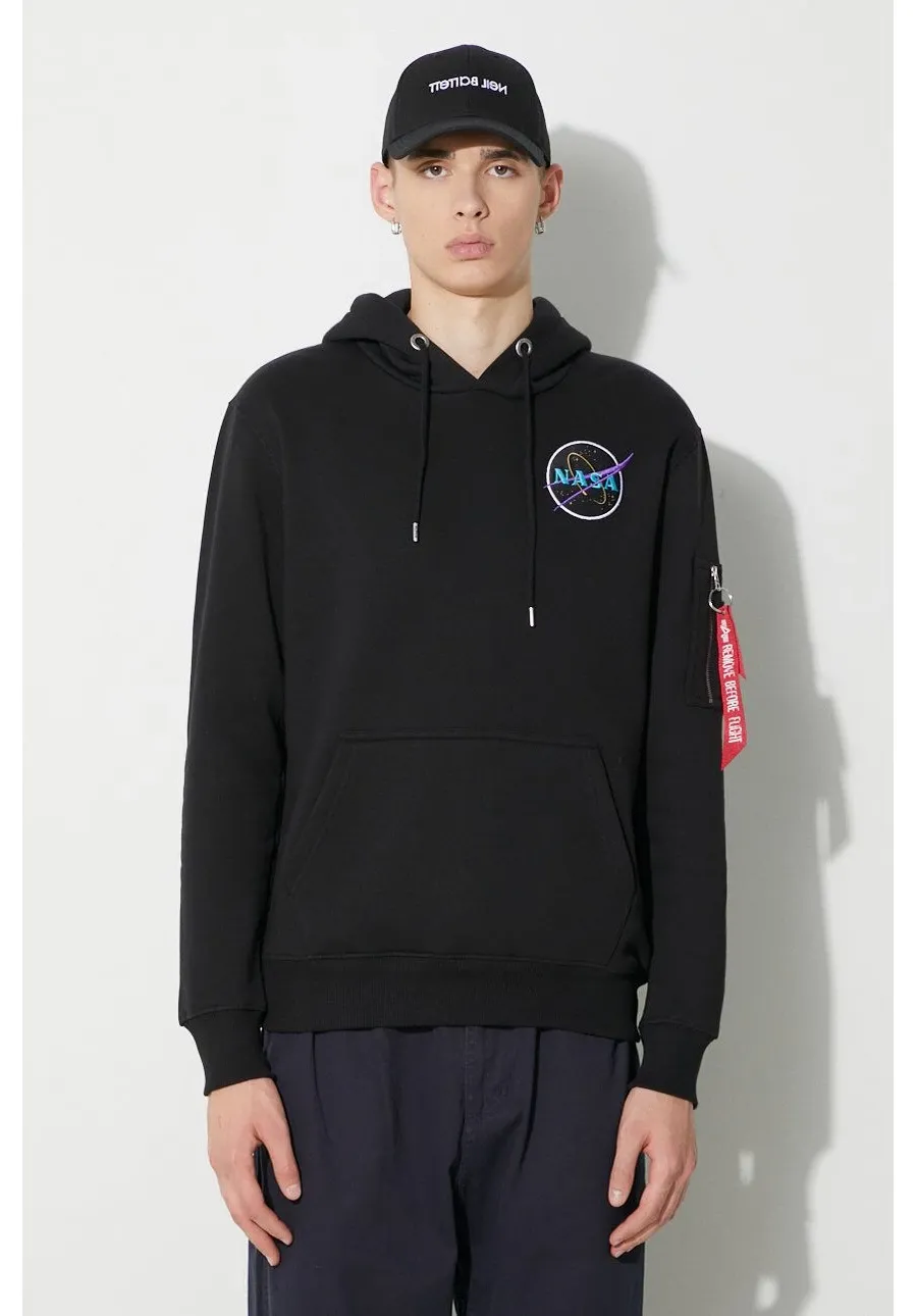 obrazek 1 Alpha Industries bluza męska kolor czarny z kapturem z aplikacją