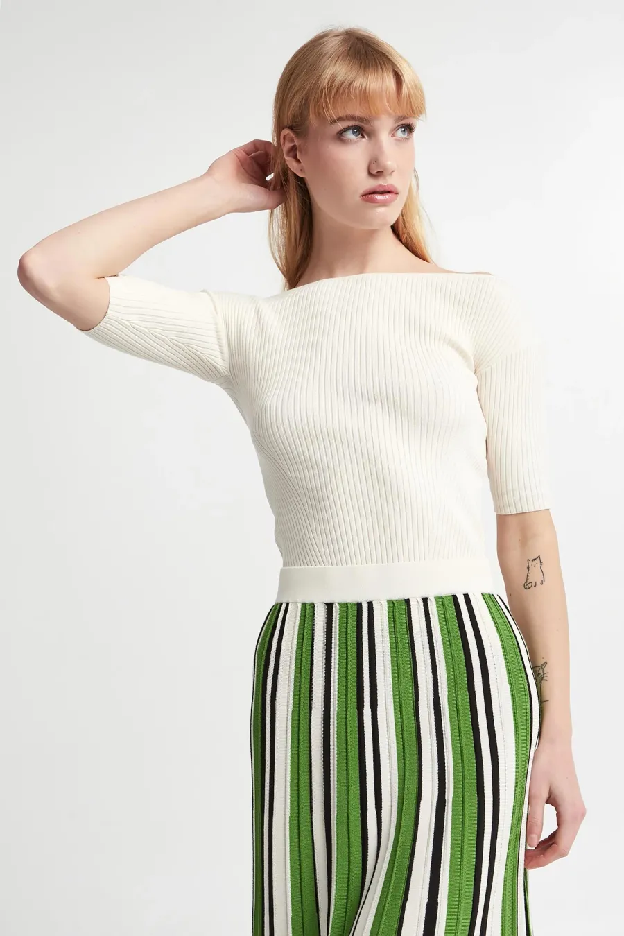 obrazek 1 Sweter damski z krótkim rękawem Soraia WEEKEND MAX MARA Weekend Max Mara