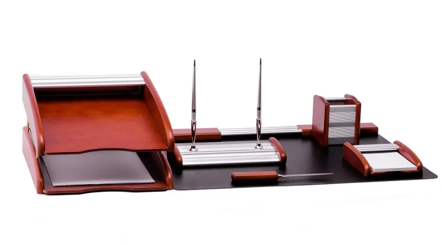 picture 1 Women’s set of desk accessories for the office - Queens