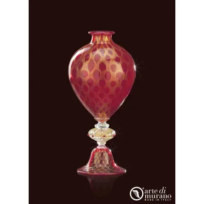 Zdjęcie Klasyczny wazon z czerwonego złota ze szkła Murano
