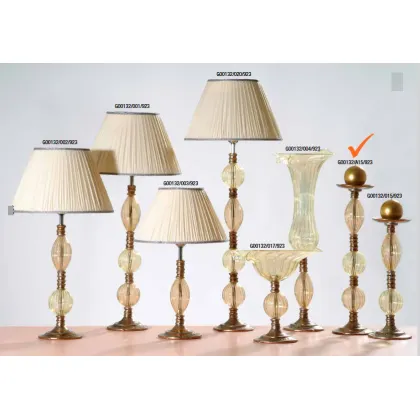 Zdjęcie Gustowny szklany świecznik do apartamentu