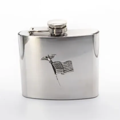 Picture Luxurious whiskey flask decorated with the United States flag