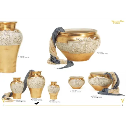 Picture Beautiful ceramic vase in antique style, 45 cm - Valle d'oro Patchi