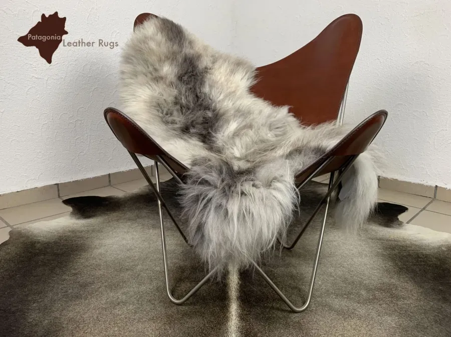 obrazek 1 Stylowy dywan z owczej skóry do oryginalnych wnętrz