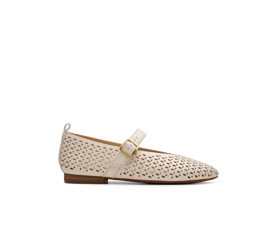 obrazek 1 Clarks Półbuty Fawna Jane 26181230 Écru