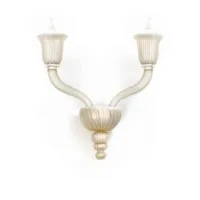 Picture A unique white and gold wall lamp made of Murano glass - Il Paralume Marina