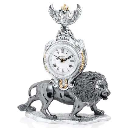 Picture Decorative clock with a beautiful lion