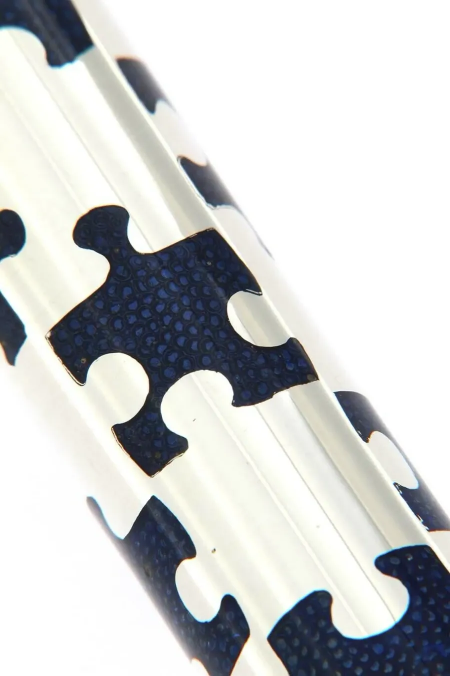 obrazek 2 Nowoczesne pióro wieczne designerskiej z kolekcji Puzzle - Urso
