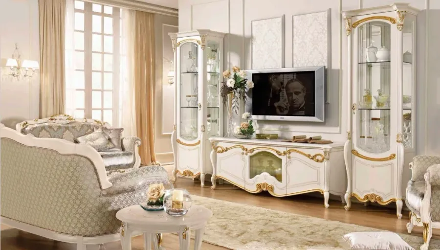 obrazek 2 Bogato zdobiona włoska trzyosobowa sofa - Casa + 39