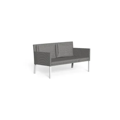 Zdjęcie Włoska sofa ogrodowa w pięknym wydaniu