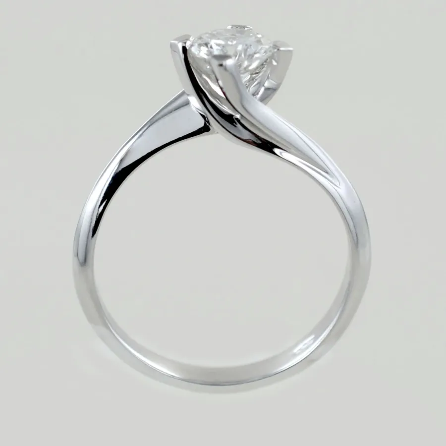obrazek 3 Duży włoski pierścionek Valentine Solitaire z diamentem 0,65 karata