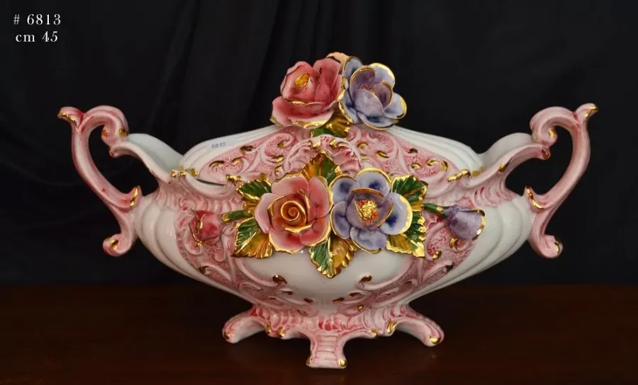 obrazek 1 Ceramiczna waza ze zdobieniami do stylowej jadalni