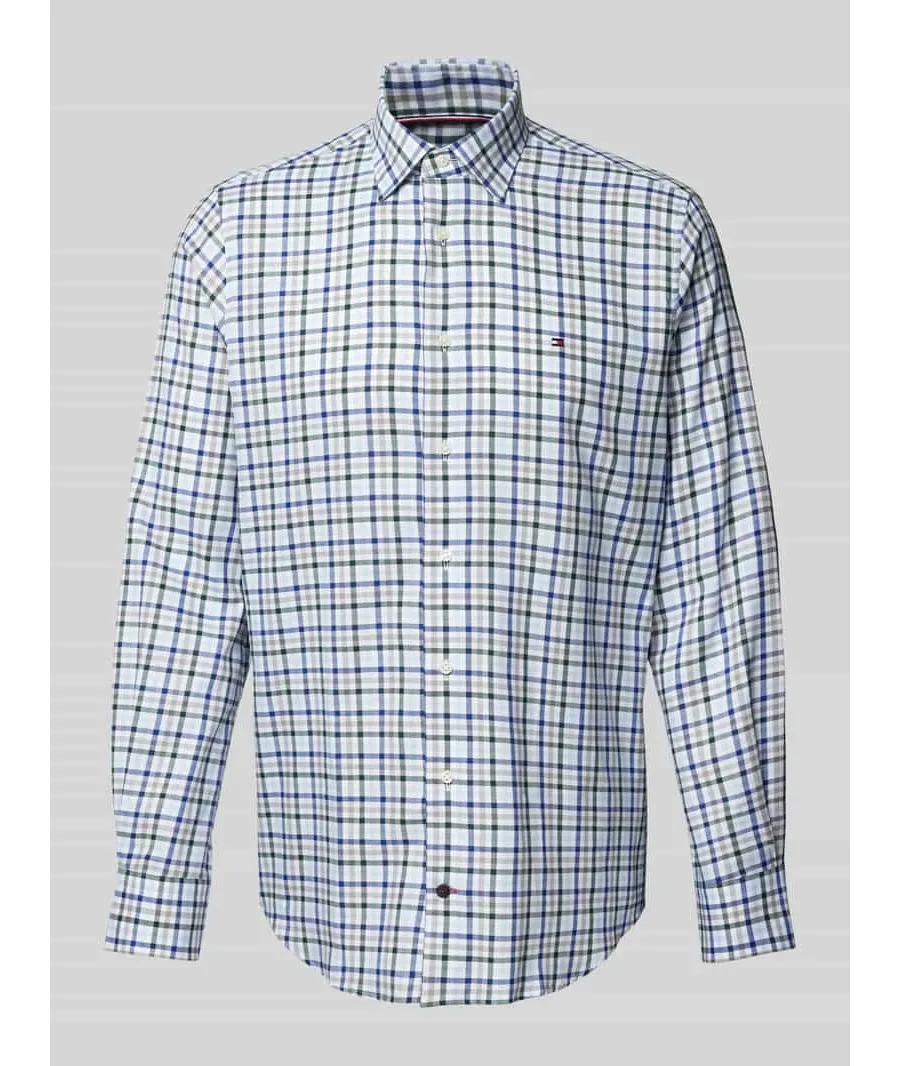 obrazek 1 Koszula biznesowa o kroju slim fit z kołnierzykiem typu kent model ‘John’