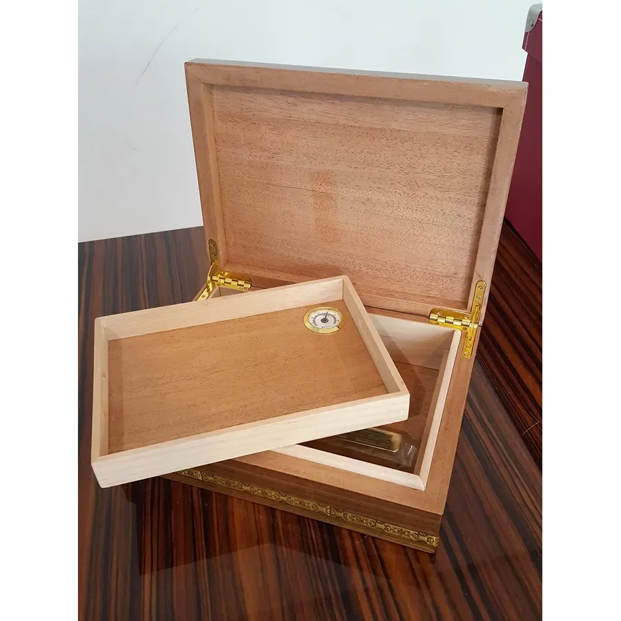 obrazek 2 Luksusowy humidor do cygar Winston Churchill - wspaniały prezent dla Twojego mężczyzny