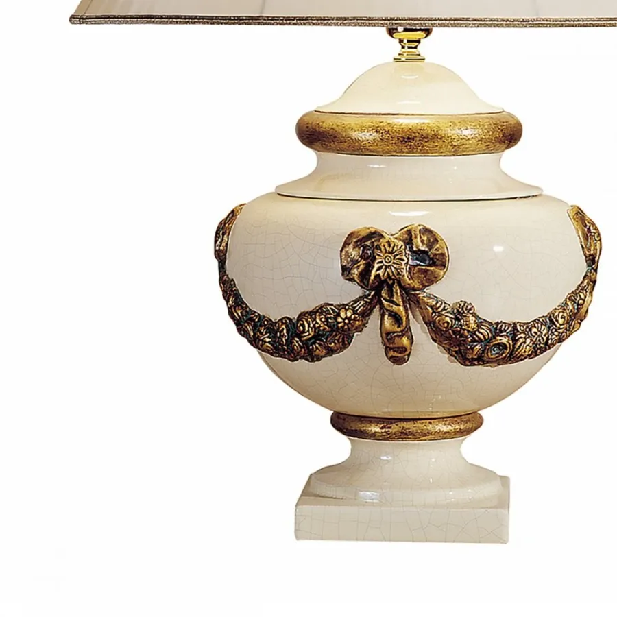 obrazek 3 Duża lampa stołowa z girlandami z glazurowanej ceramiki H.43xL.40xP.40 cm