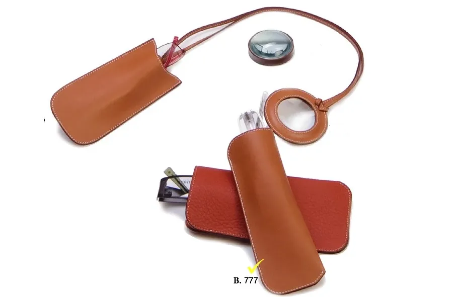 picture 1 Leather case for glasses - Absolute Breton