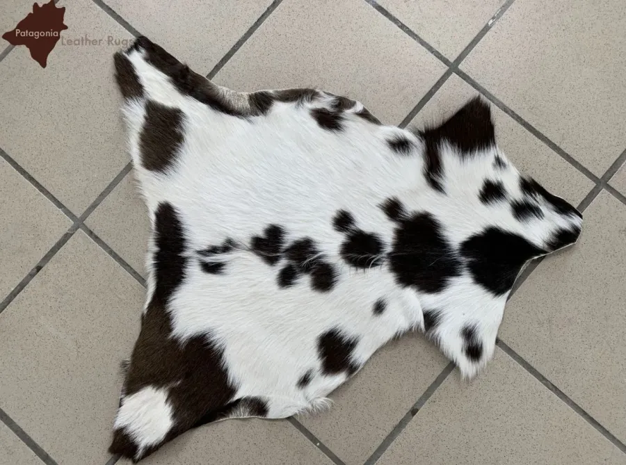obrazek 1 Nieszablonowy skórzany dywan ozdobny