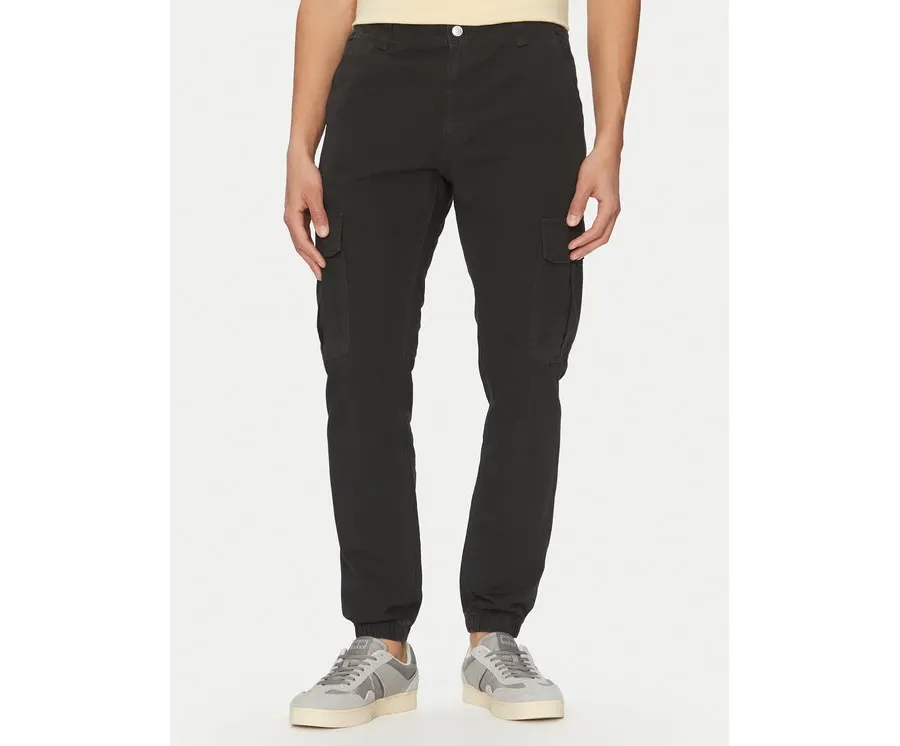obrazek 1 Tommy Jeans Joggery Ryan DM0DM20284 Czarny Regular Fit