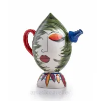 Zdjęcie Stylowy śródziemnomorski dzbanek z malowaną głową kobiety