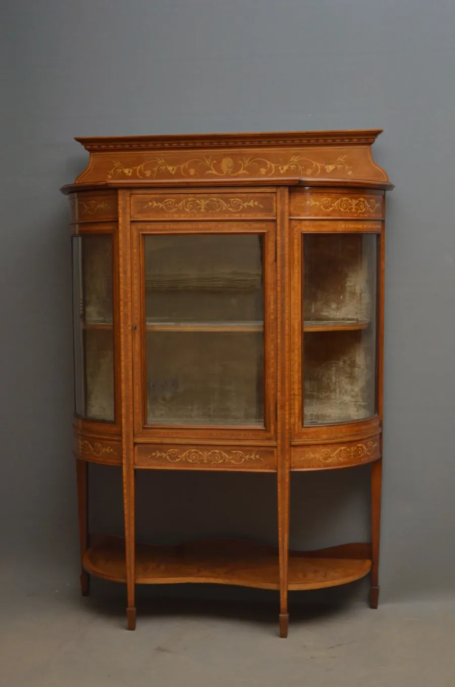 obrazek 1 Oszałamiająca edwardiańska, mahoniowa i inkrustowana witryna/gablota