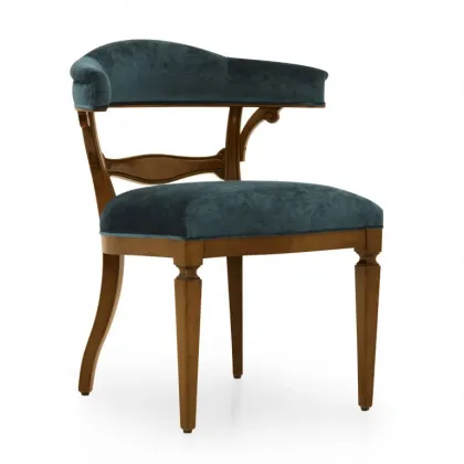 Zdjęcie Elegancki fotel w stylu klasycznym z charakterystycznym oparciem - Sevensedie