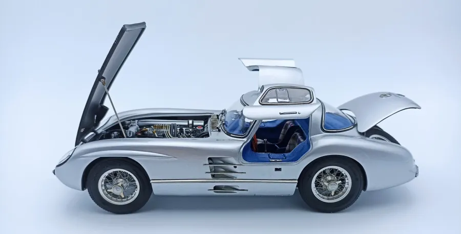 obrazek 1 Replika Mercedes-Benz 300 SLR Coupé, 1955 dla fana motoryzacji