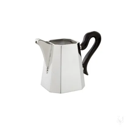 Zdjęcie Wyjątkowy srebrny dzbanuszek do mleka o ośmiokątnym kształcie - Zaramella Argenti